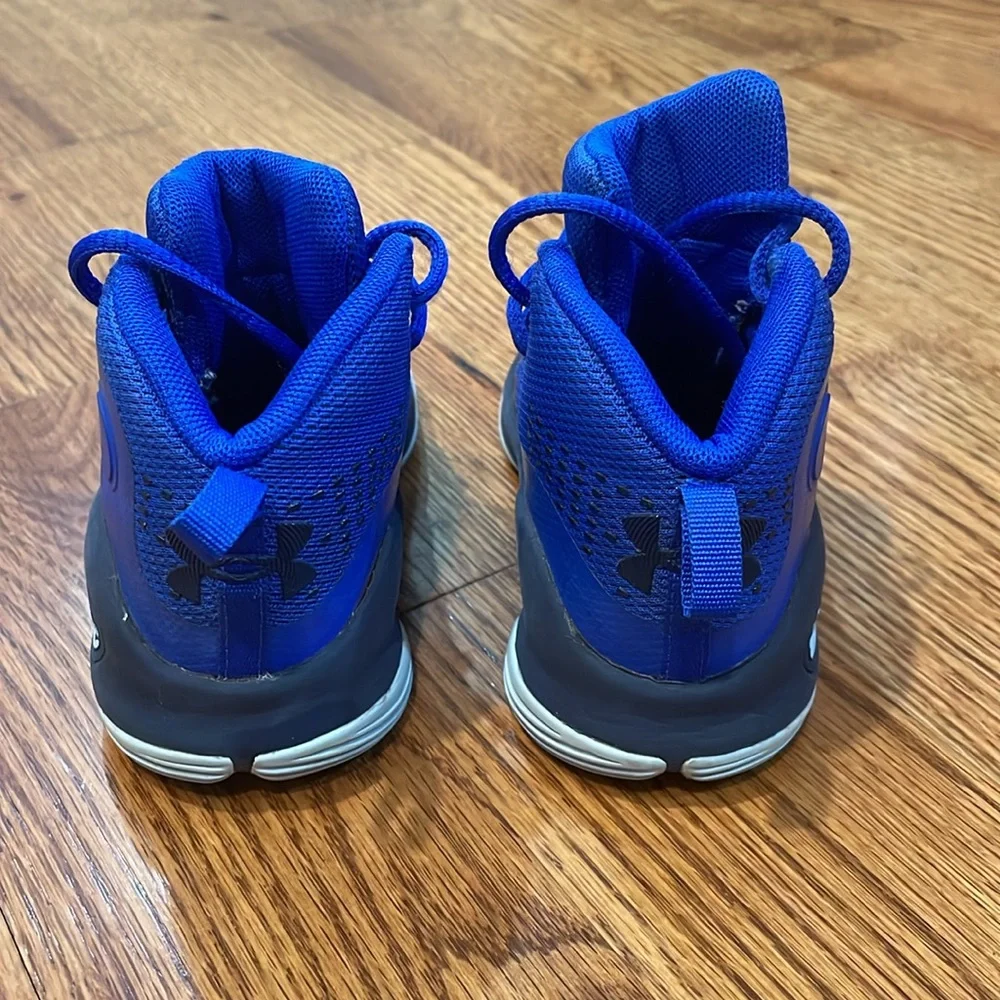 Kid’s Under Armour Curry 4 More Fun Royal Blue Tennis Shoes/Sneakers. Size 6K.